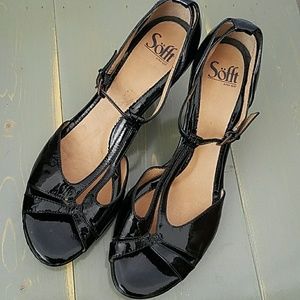 Sofft black heels